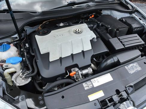 Used 2011 Volkswagen Golf TDI FWD image 28