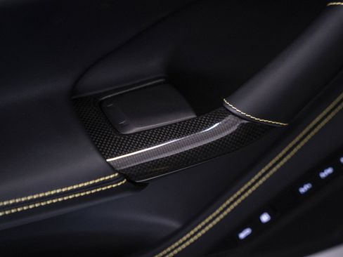 Certified 2022 Ferrari F8 Tributo RWD image 51