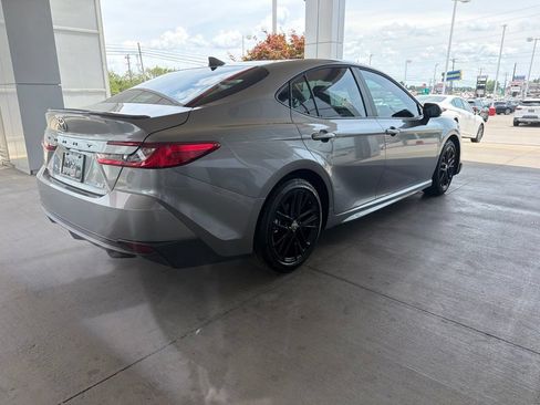 Used 2026 Toyota Camry SE FWD image 5
