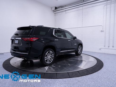 Used 2023 Chevrolet Traverse High Country image 37
