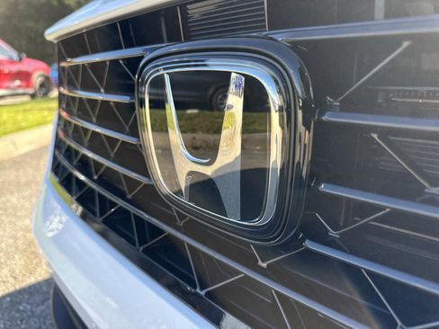 New 2025 Honda Accord LX image 13