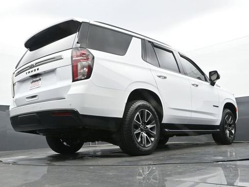 Used 2022 Chevrolet Tahoe Z71 w/ Luxury Package AWD/4WD image 28