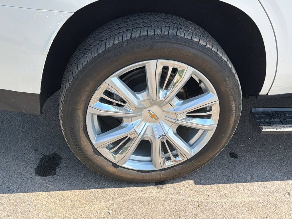 Used 2023 Chevrolet Tahoe High Country AWD/4WD image 17