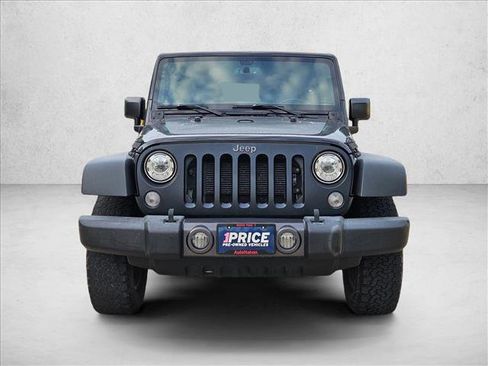 Used 2017 Jeep Wrangler Unlimited Sport AWD/4WD image 2