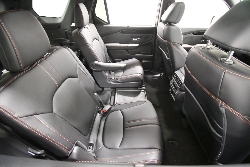 New 2026 Honda Pilot TrailSport image 8