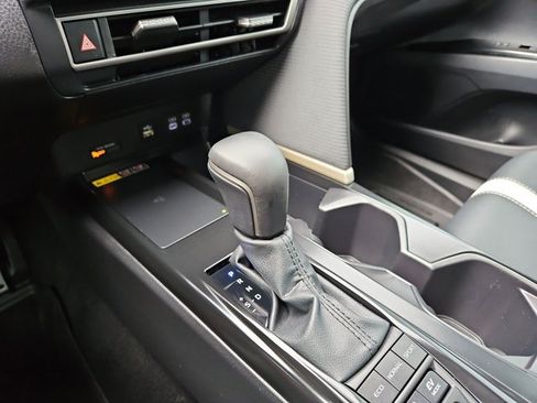 Used 2026 Toyota Camry SE FWD image 12