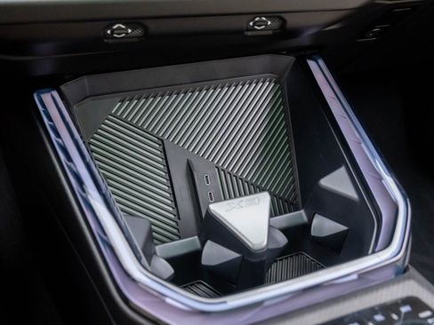 Used 2026 BMW X3 xDrive30 w/ Premium Package image 29