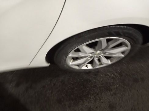 Used 2018 Chevrolet Impala LT w/ LT Convenience Package image 13