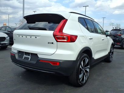 Used 2023 Volvo XC40 B5 Plus w/ Driver Assist Package