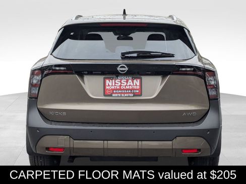 New 2026 Nissan Kicks SV w/ SV Premium Package image 10