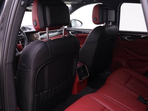 Used 2026 Porsche Macan AWD/4WD image 15