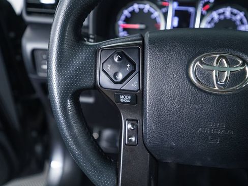 Used 2020 Toyota 4Runner Venture w/ Moonroof Package AWD/4WD image 20