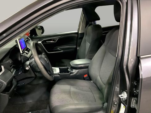 Used 2023 Toyota RAV4 XLE w/ Convenience Package AWD/4WD image 8
