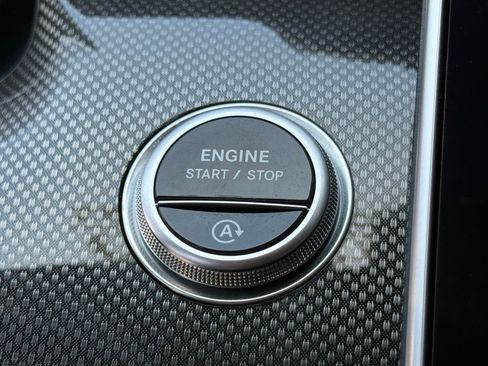 Used 2023 Mercedes-Benz C 43 AMG 4MATIC Sedan image 38