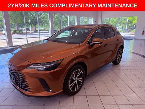 Used 2025 Lexus RX 350 Premium w/ Accessory Package AWD/4WD image 3