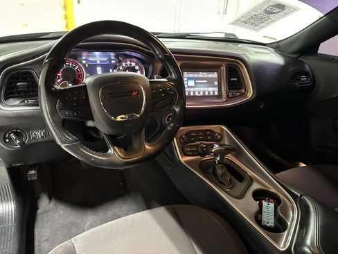 Used 2021 Dodge Challenger R/T RWD image 10