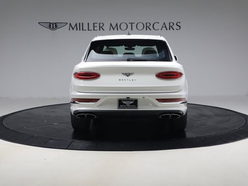 Certified 2023 Bentley Bentayga image 6