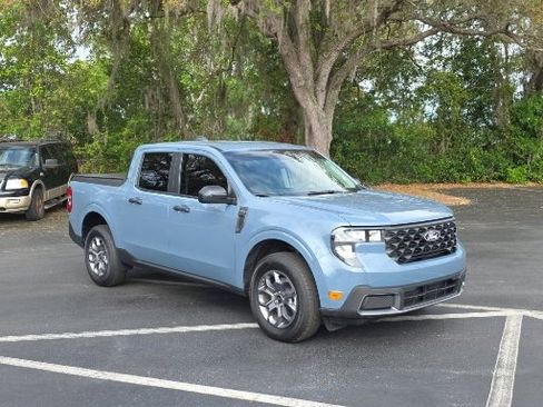 Certified 2025 Ford Maverick XLT FWD image 14