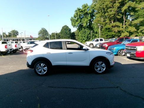 Used 2025 Buick Encore GX Preferred FWD image 5
