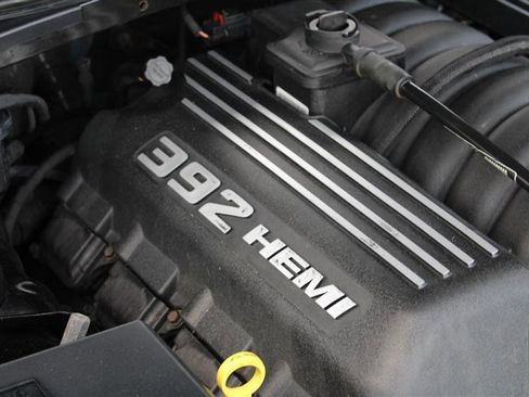 Used 2013 Dodge Challenger SRT8 w/ Harman Kardon Audio Group image 21