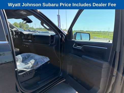 Used 2024 GMC Sierra 1500 SLT AWD/4WD image 32
