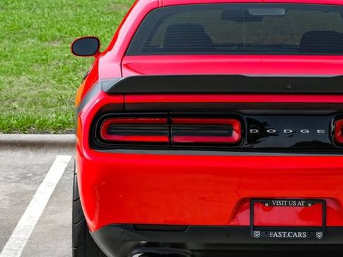 Used 2016 Dodge Challenger R/T Scat Pack RWD image 44
