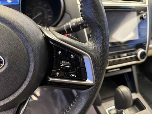 Used 2018 Subaru Outback 2.5i Limited image 17