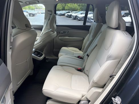 Certified 2024 Volvo XC90 B5 Core w/ Protection Package AWD/4WD image 32