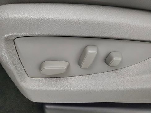 Used 2016 Chevrolet Tahoe LT w/ LT Signature Package image 28