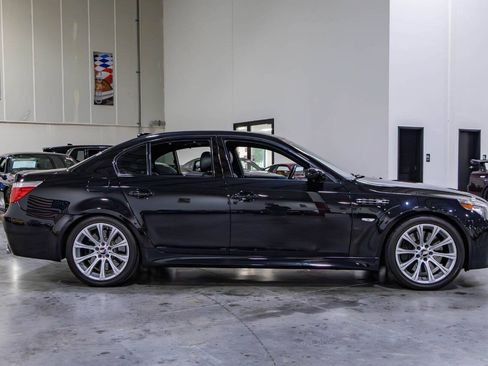 Used 2006 BMW M5 RWD image 7