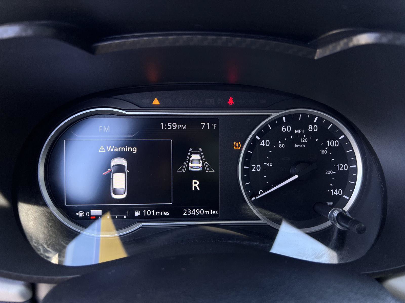 Used 2020 Nissan Versa SV FWD image 16