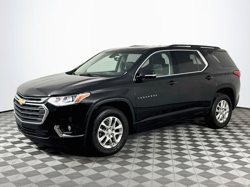 Used 2020 Chevrolet Traverse LT FWD image 4