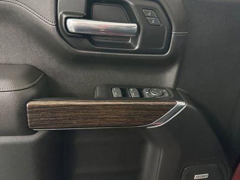 Used 2019 GMC Sierra 1500 Elevation w/ Elevation Value Package image 9