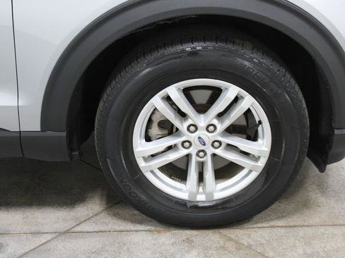 Used 2023 Ford Explorer XLT w/ Equipment Group 202A image 59