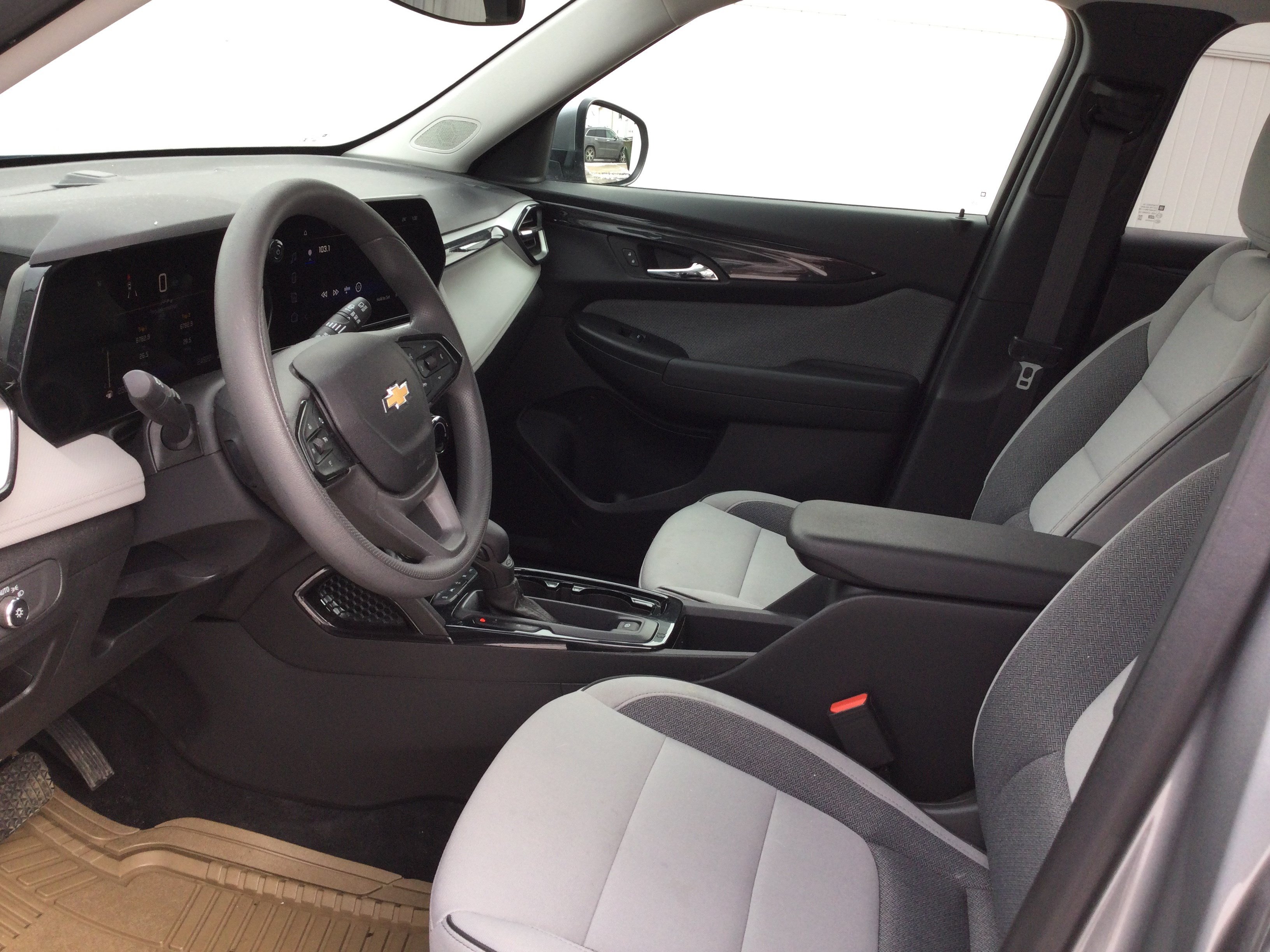 Used 2025 Chevrolet TrailBlazer LT w/ Driver Confidence Package AWD/4WD image 7