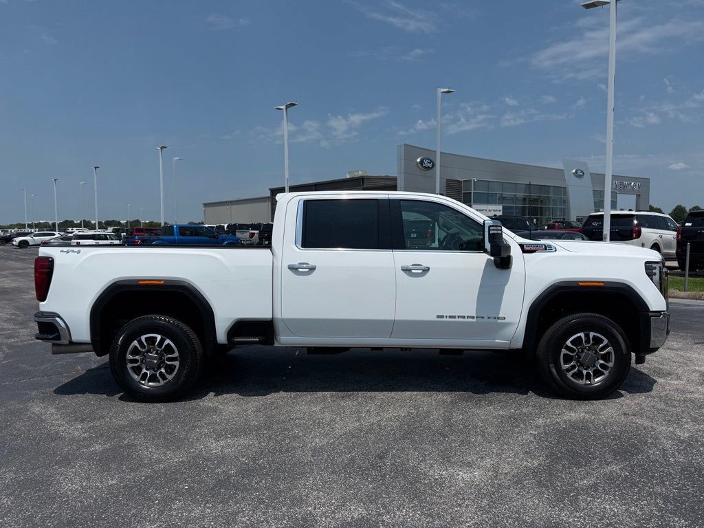 Used 2025 GMC Sierra 2500 SLT w/ SLT Convenience Package AWD/4WD image 30