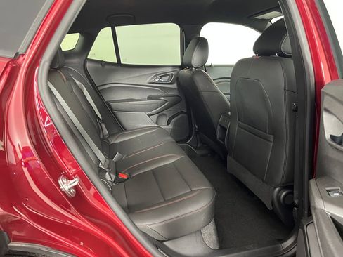 Used 2025 Chevrolet Trax RS w/ Driver Confidence Package FWD image 15