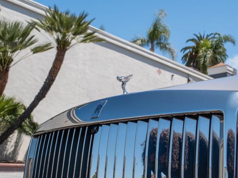 Used 2024 Rolls-Royce Spectre w/ Spectre Launch Package AWD/4WD image 7