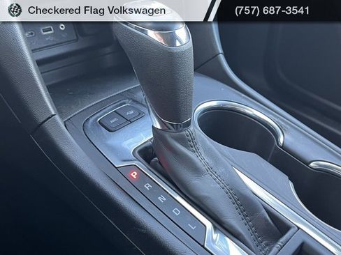 Used 2020 Chevrolet Equinox LT w/ Midnight Edition image 41