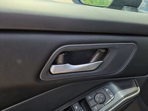 Certified 2026 Nissan Rogue SV FWD image 19