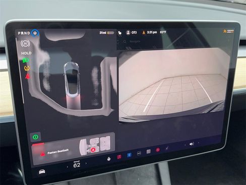 Used 2023 Tesla Model 3 Standard Range image 31