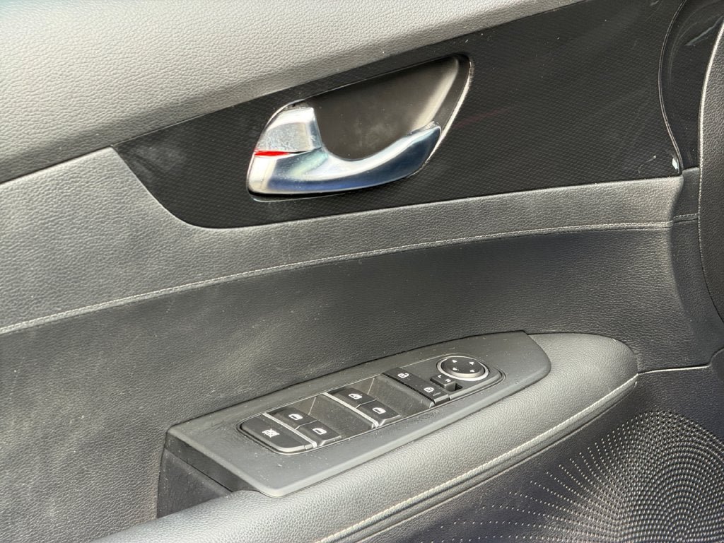 Used 2024 Kia Forte GT-Line FWD image 22