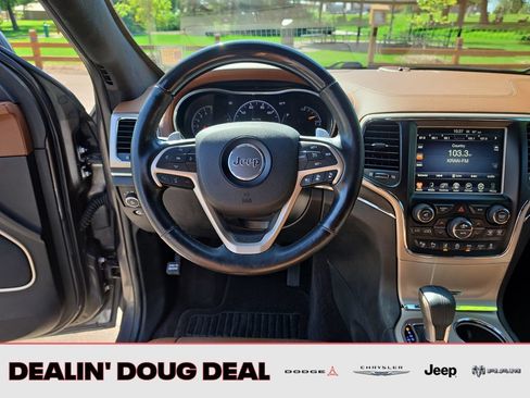 Used 2017 Jeep Grand Cherokee Summit w/ Platinum Series Group AWD/4WD image 14
