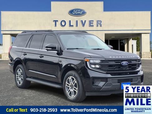 New 2025 Ford Expedition Active image 1