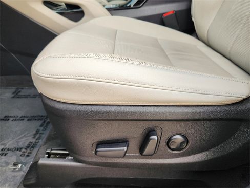 Used 2022 Kia Telluride EX w/ EX Premium Package image 25