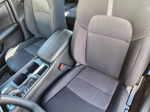 Used 2025 Nissan Sentra SV w/ Trunk Package image 10