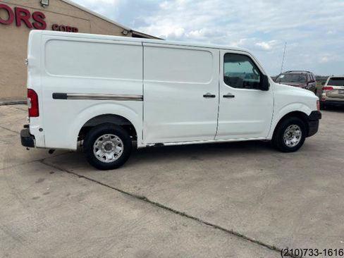 Used 2014 Nissan NV 2500 SV RWD image 8