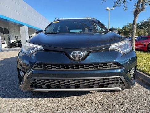 Used 2017 Toyota RAV4 SE image 2