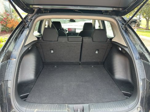 Used 2025 Honda HR-V LX image 15