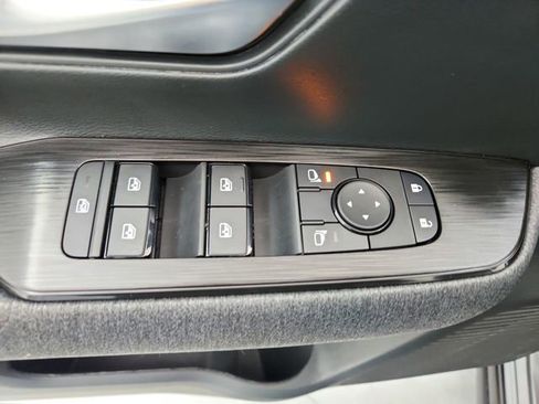 New 2026 Nissan Kicks SV image 29